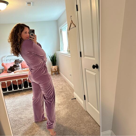 Fabletics Purple Velvet Velour Jumpsuit One Piece Small - Picture 2 of 13